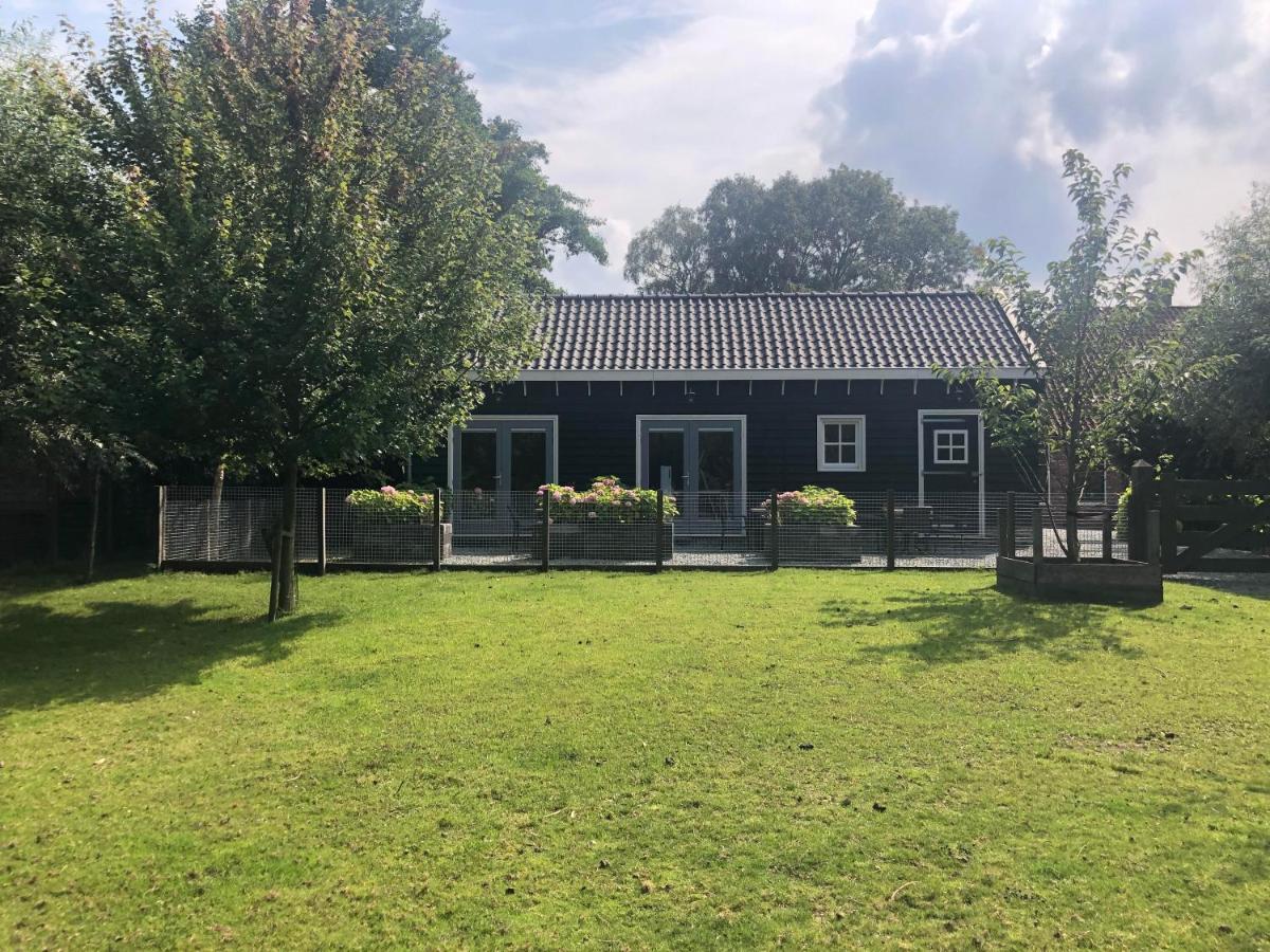 Flora'S B&B Landsmeer Экстерьер фото