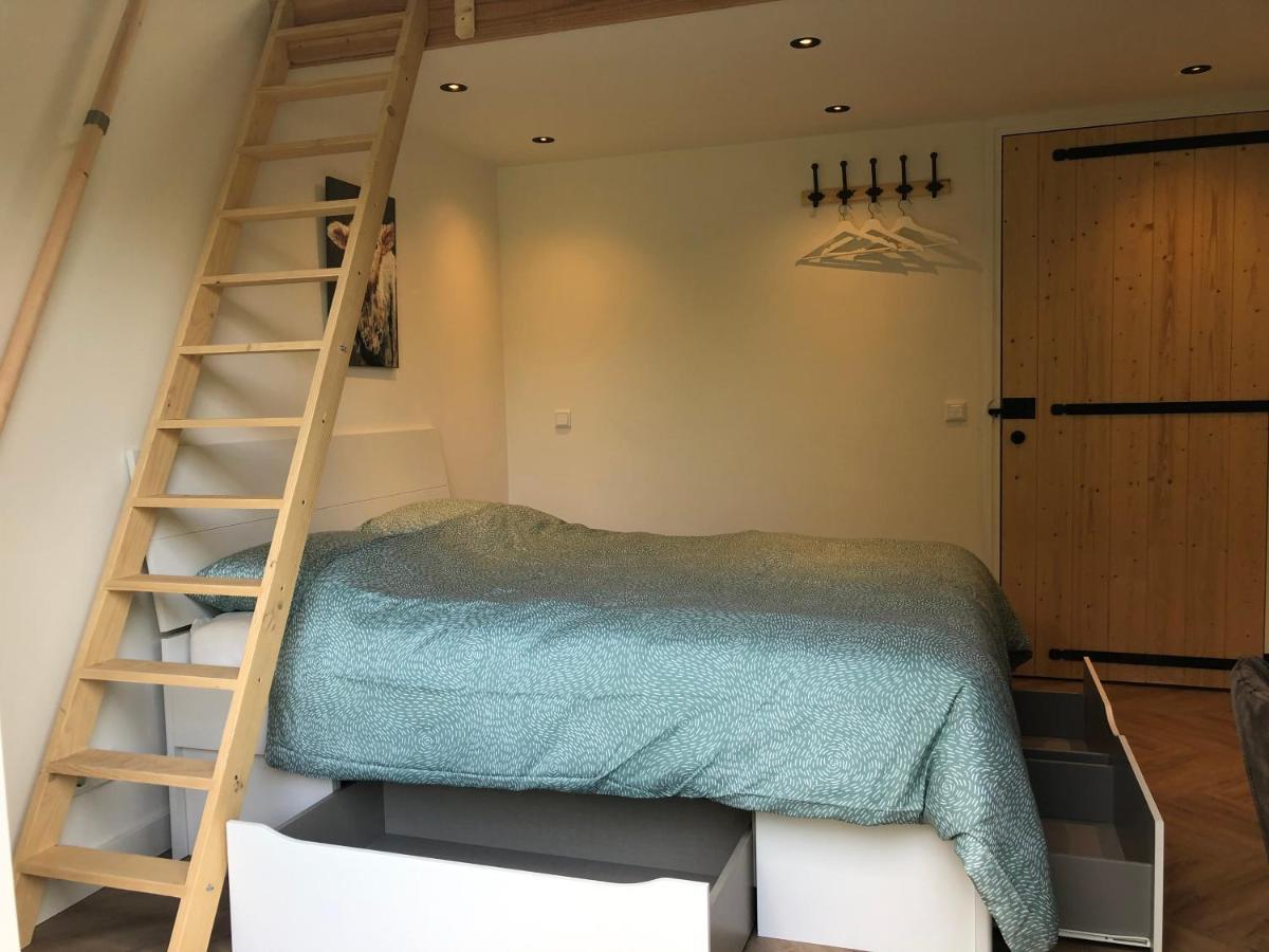 Flora'S B&B Landsmeer Экстерьер фото