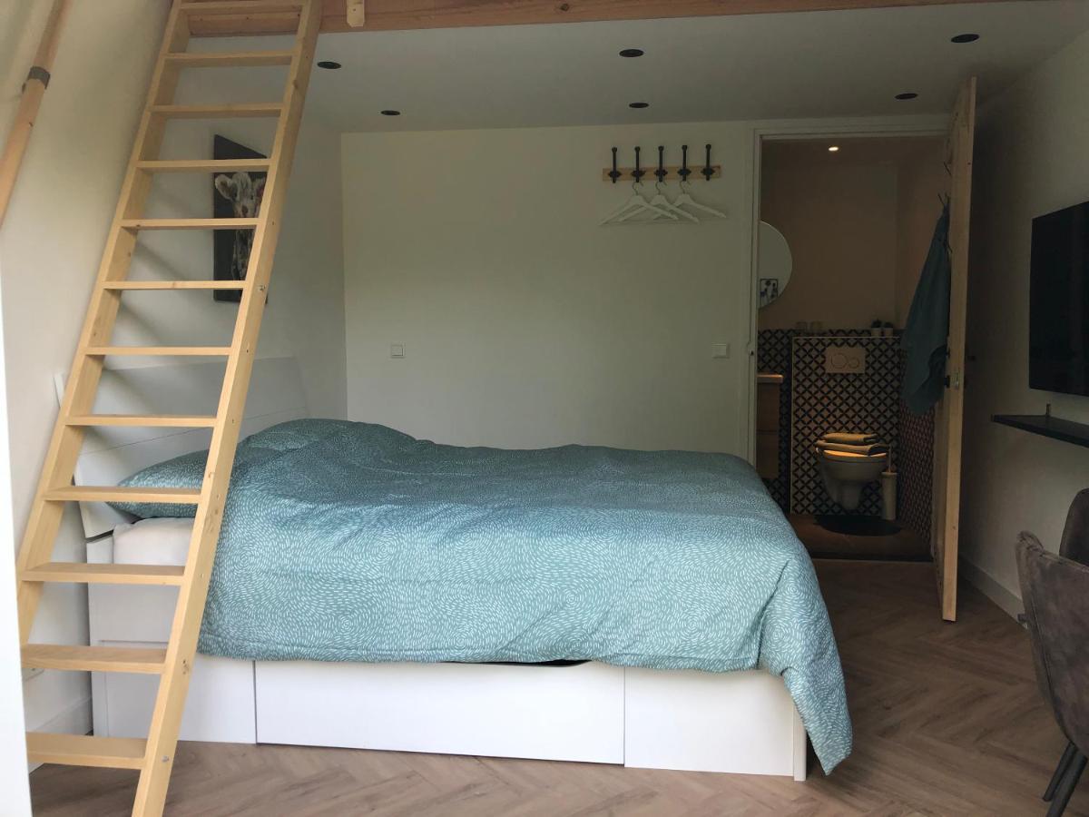 Flora'S B&B Landsmeer Экстерьер фото